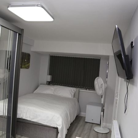 A A Guest Rooms Woolwich London Exterior photo