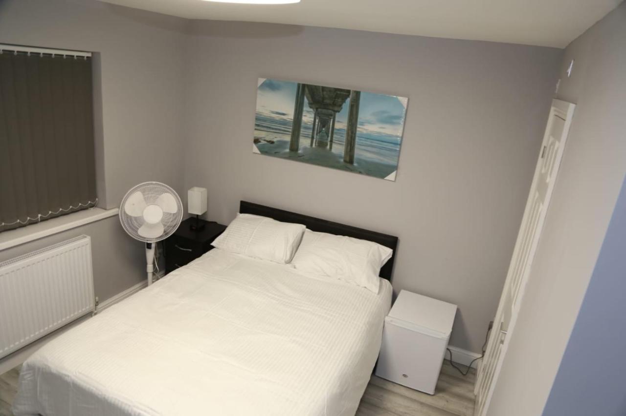 A A Guest Rooms Woolwich London Exterior photo