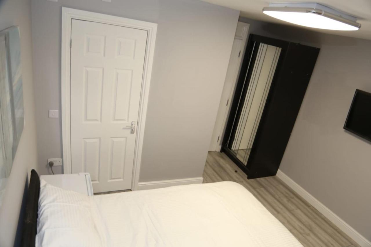 A A Guest Rooms Woolwich London Exterior photo