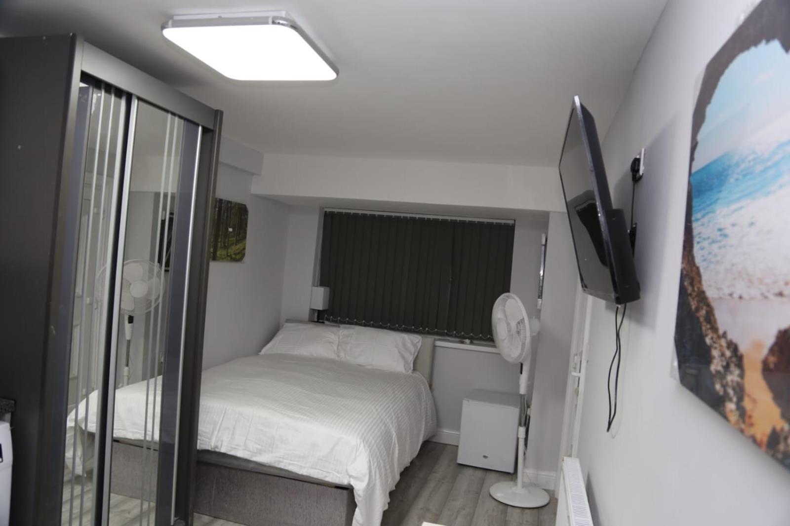 A A Guest Rooms Woolwich London Exterior photo